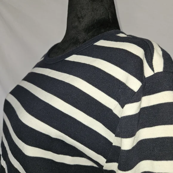 Size XL GAP Navy and White Striped Peplum Women's Top - Picture 4 of 10